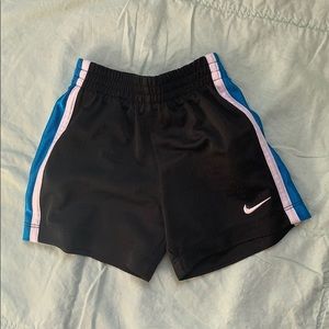 ❤️❤️ 3 for $10❤️❤️ Nike Mesh Shorts